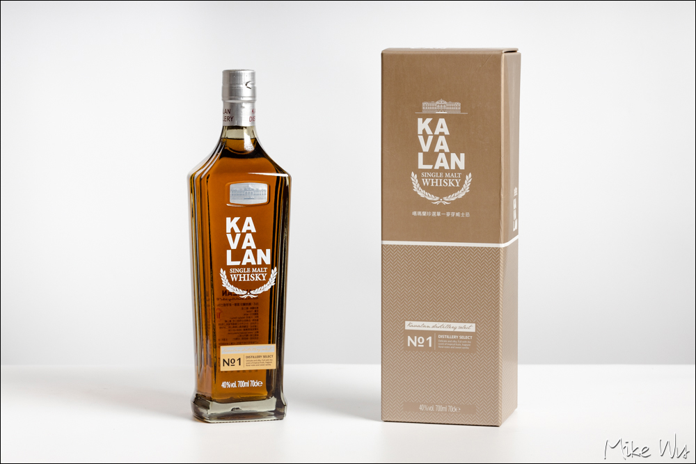【開喝】KAVALAN 噶瑪蘭珍選 No.2 單一純麥威士忌，一支有花果香的威士忌 @麥克Wu的生活攝影札記