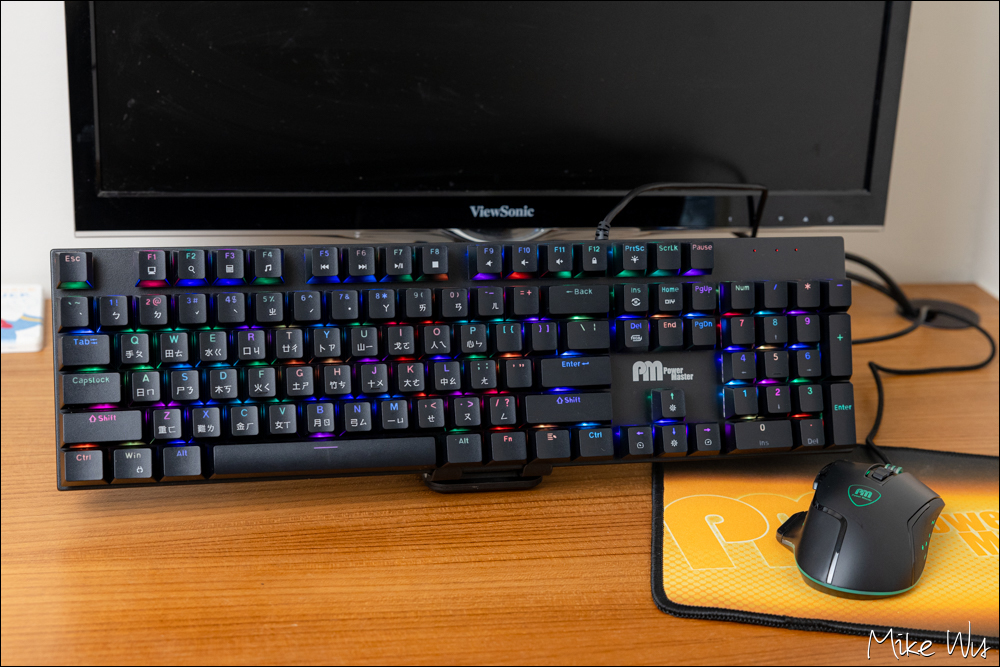 【開箱】Ducky One2  RGB 機械式鍵盤 @麥克Wu的生活攝影札記