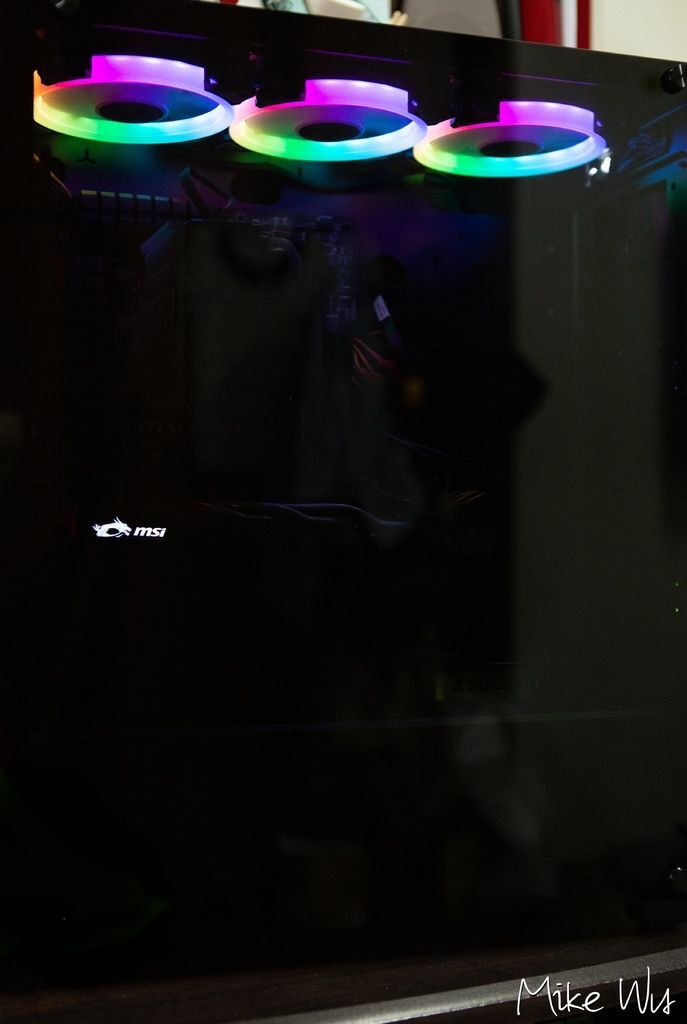【開箱】『3C』Aigo 愛國者 八度空間 C5 PRO RGB風扇 @麥克Wu的生活攝影札記