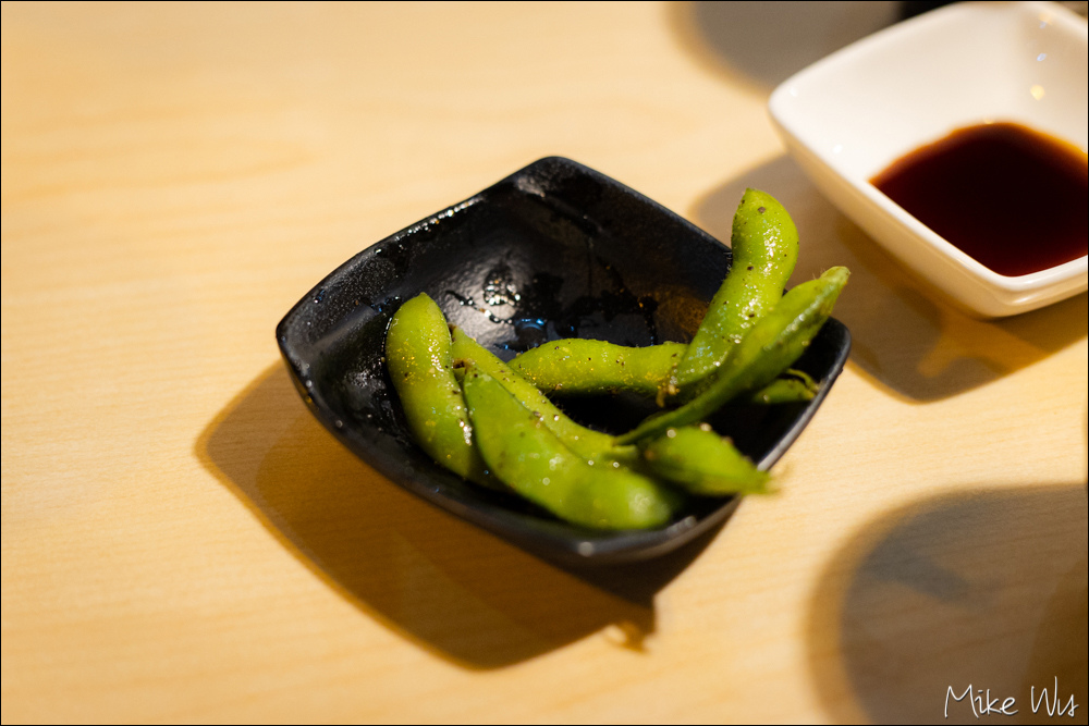 【食記】『台南』鮨次郎壽司專賣，美味的炙燒天使紅蝦親子丼 @麥克Wu的生活攝影札記