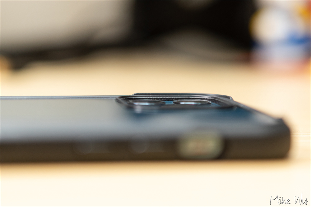 【開箱】imos iPhone12 Pro 6.1 Ｍ系列美國軍規認證雙料防震保護殼，使用心得評測 @麥克Wu的生活攝影札記